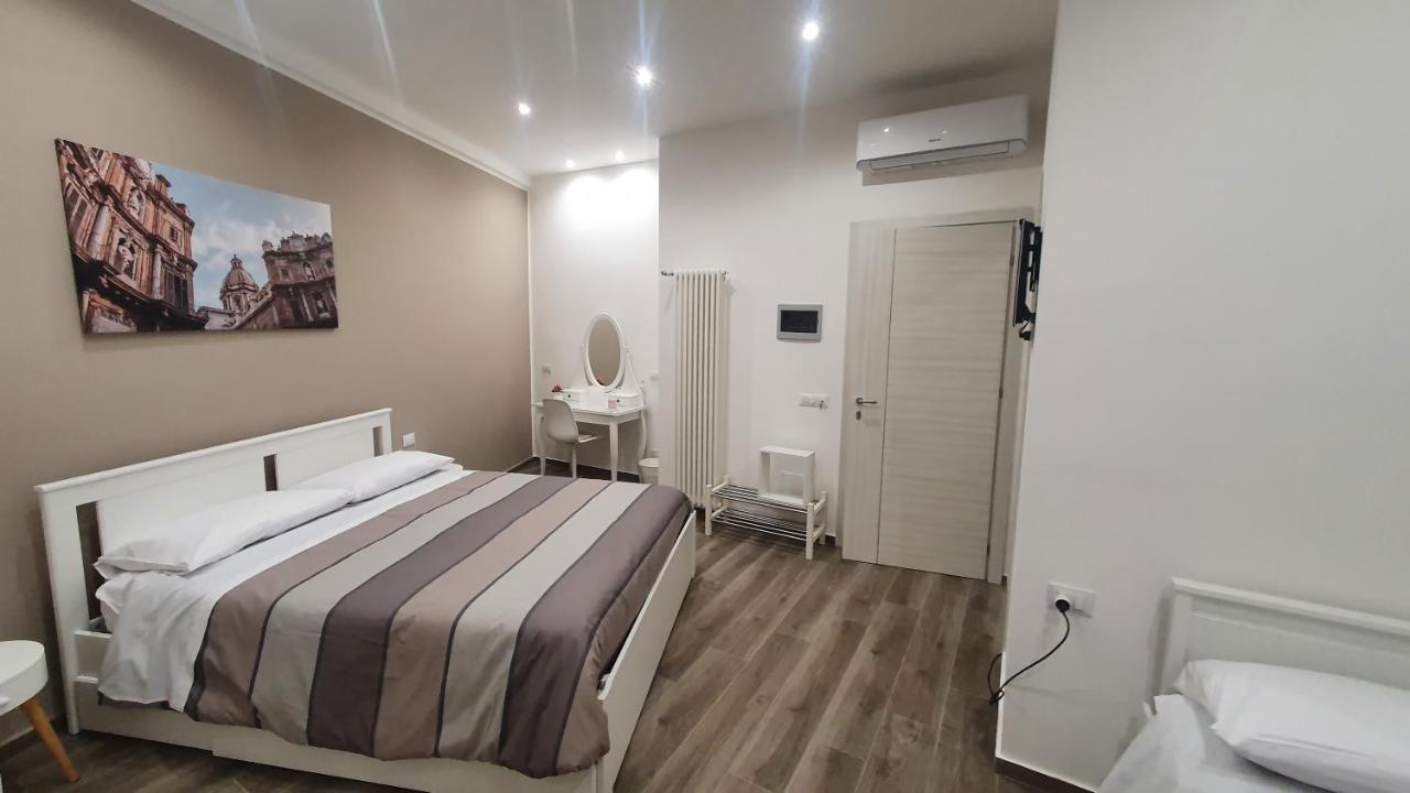 Garibaldi Rooms 29 - Piazza Marina A Palermo - In Pieno Centro. מראה חיצוני תמונה