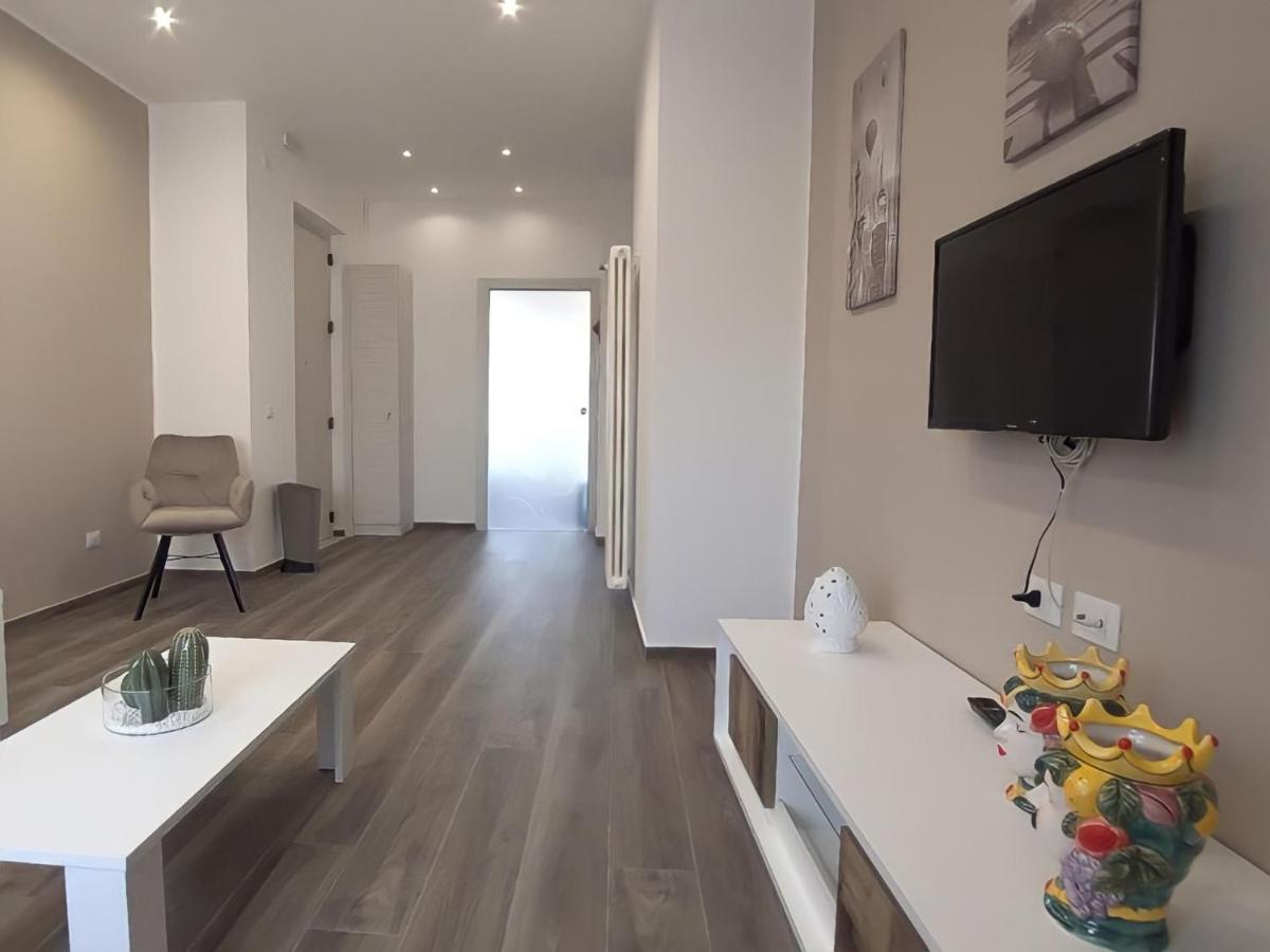 Garibaldi Rooms 29 - Piazza Marina A Palermo - In Pieno Centro. מראה חיצוני תמונה